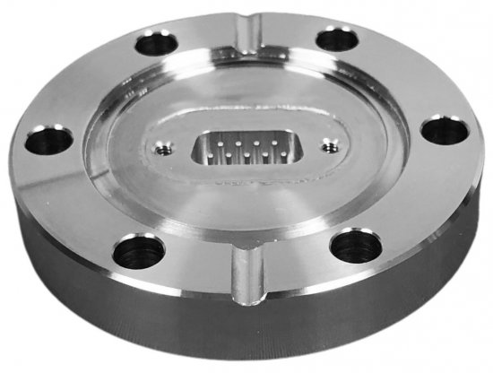 Bild 1 - CF SUB-D-Durchf. DN 100 - 50 Pins a=152,0 / b=1,2 / c=19,5